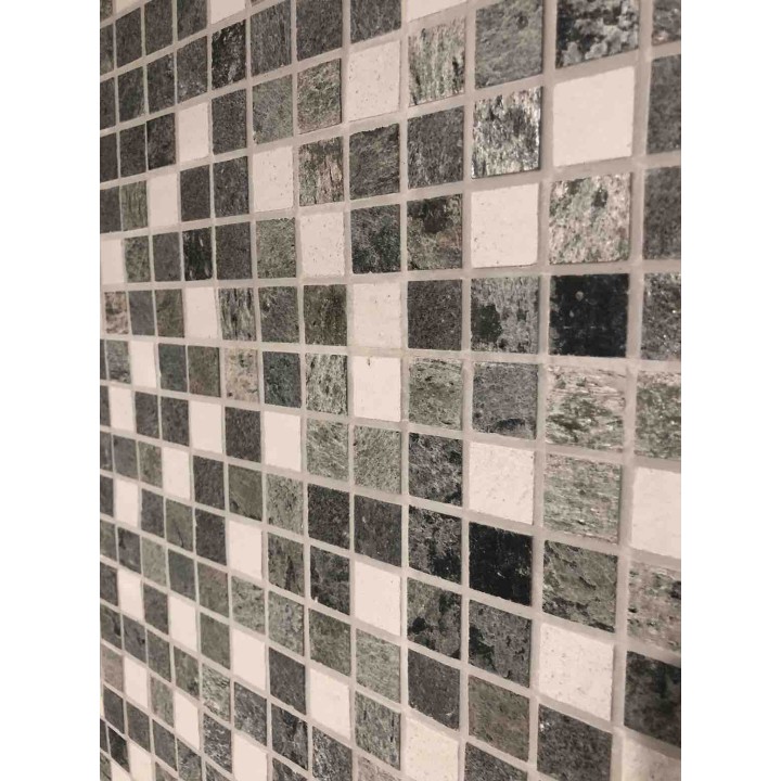 Mosaique en rouleau mixte pierre et résine - 100 x 50 cm - 2,5 x 2,5 cm